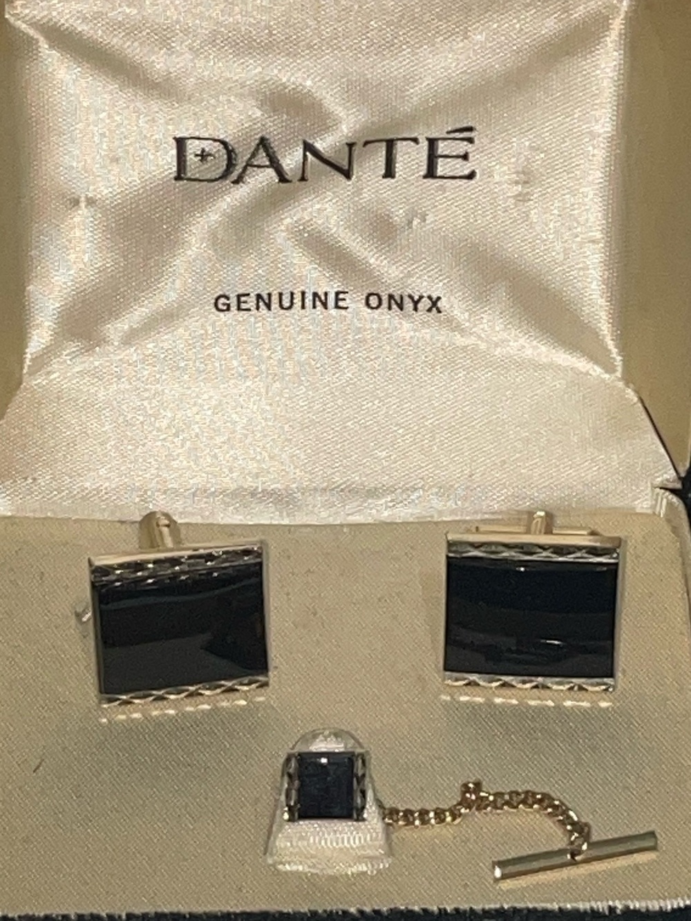 Vintage. 1970s. New. Dante Genuine Onyx Black Square Cufflinks with Tie Tack